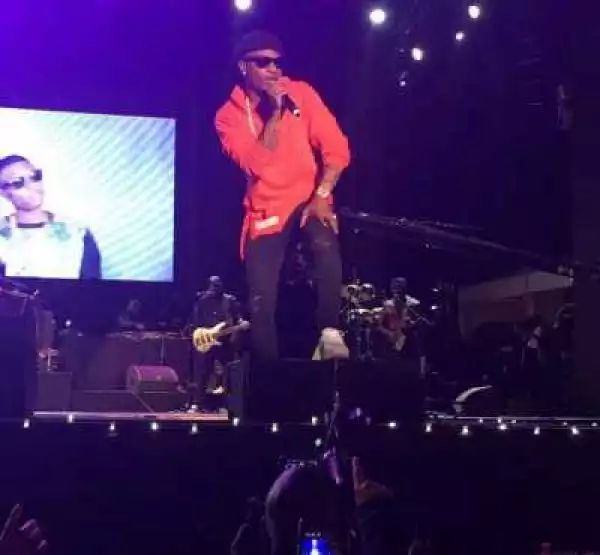 Wizkid Replied Back Fan For Calling Him Houseboy Over 13 Billion Pounds (See Tweets)